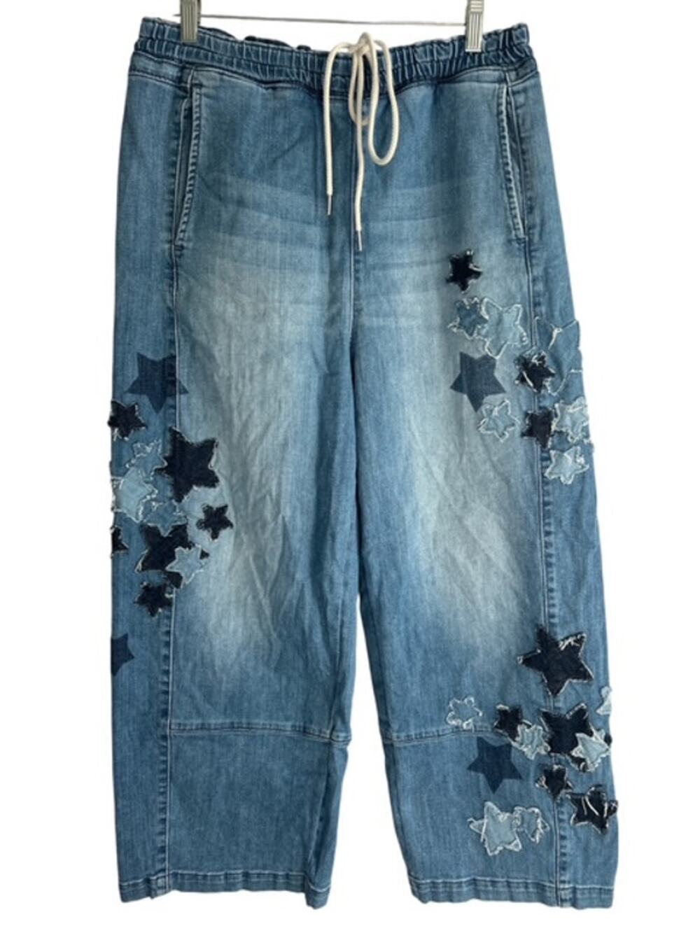 Pilcro Women’s Size Medium Izzie Relaxed Star Pull On Barrel Jeans